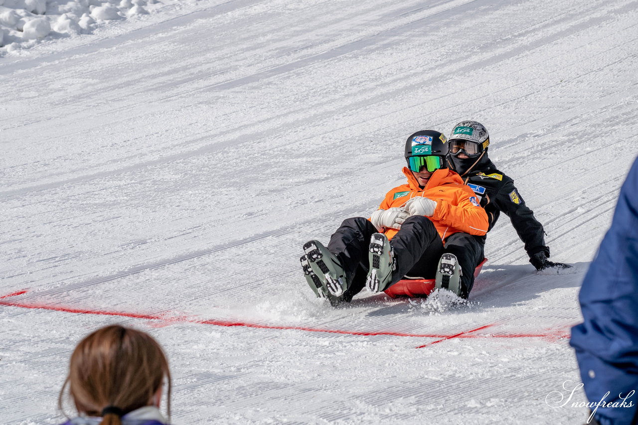 井山敬介さん＆清水宏保さんと一緒に雪遊び♪新しいカタチの子育てネットワークコミュニティ『Kids com』イベント、親子で楽しい［スノースポーツフェスティバル］in サッポロテイネ